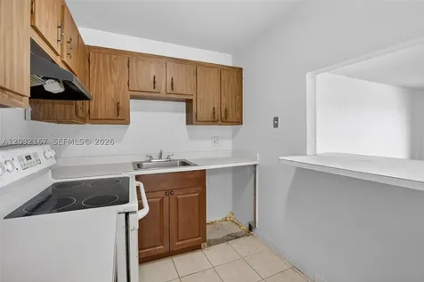 4174 Inverrary Drive Lauderhill FL 33319