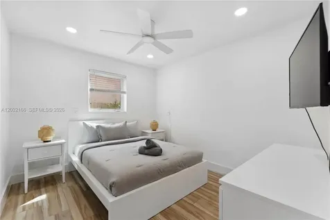 1480 NE 117th Street Miami FL 33161