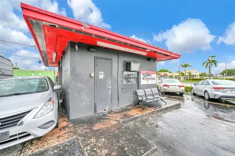 4601 W Hallandale Beach Boulevard Hollywood FL 33023
