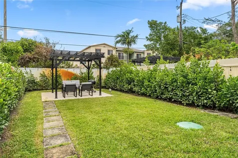 1521 NE 118th Terrace Miami FL 33161