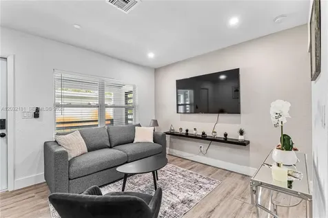1521 NE 118th Terrace Miami FL 33161