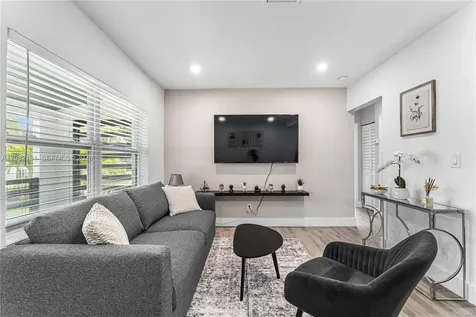 1521 NE 118th Terrace Miami FL 33161