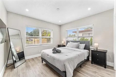 1521 NE 118th Terrace Miami FL 33161