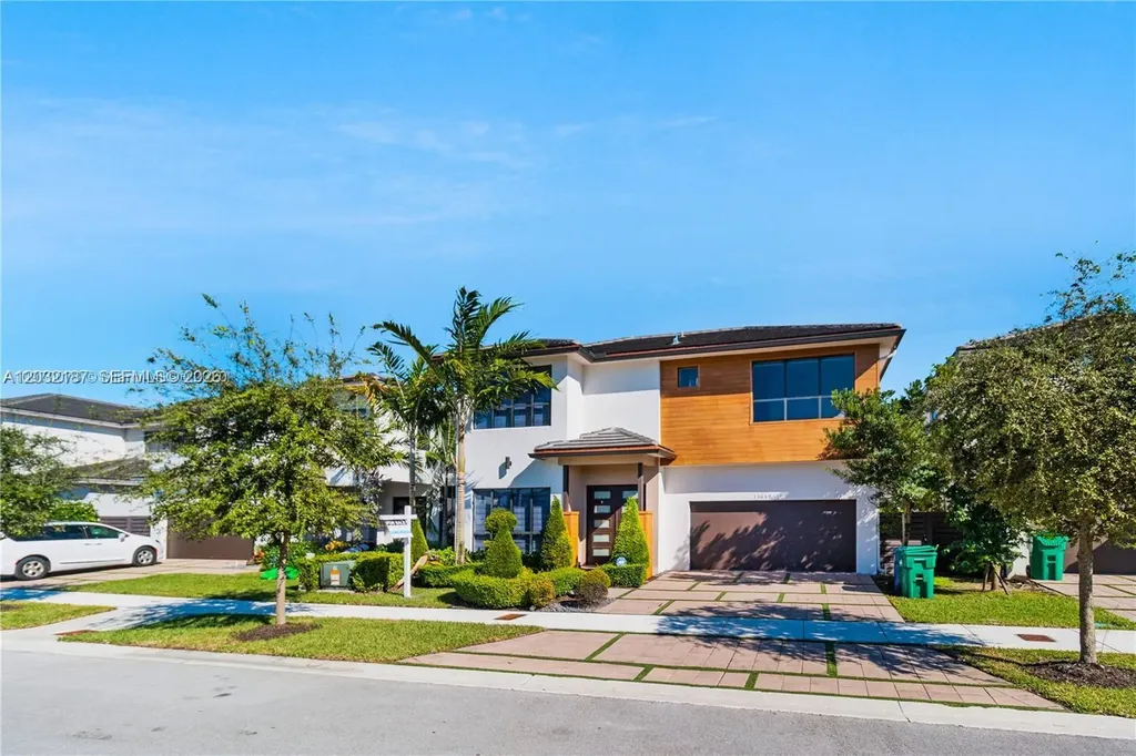 13659 SW 159th Avenue Miami FL 33196