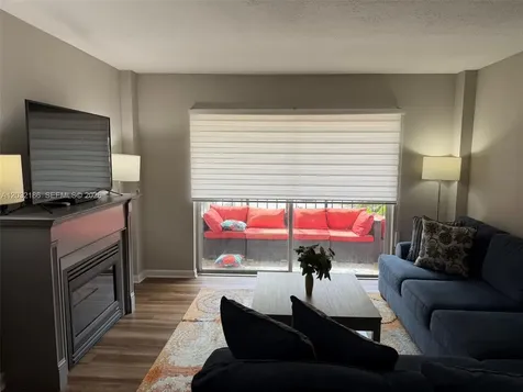 4164 Inverrary Drive Lauderhill FL 33319