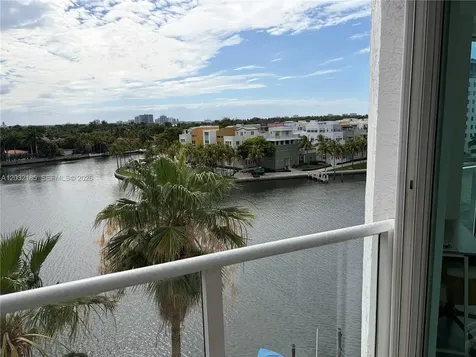 5900 Collins Avenue Miami Beach FL 33140