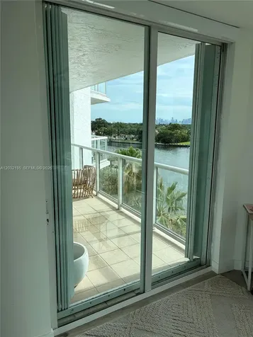 5900 Collins Avenue Miami Beach FL 33140