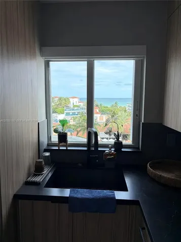 5900 Collins Avenue Miami Beach FL 33140