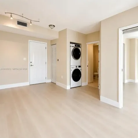 1 Glen Royal Parkway Miami FL 33125