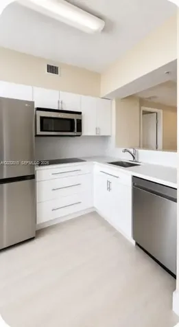 1 Glen Royal Parkway Miami FL 33125