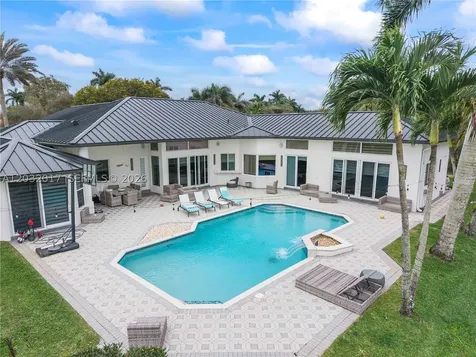 2235 SW 105th Terrace Davie FL 33324
