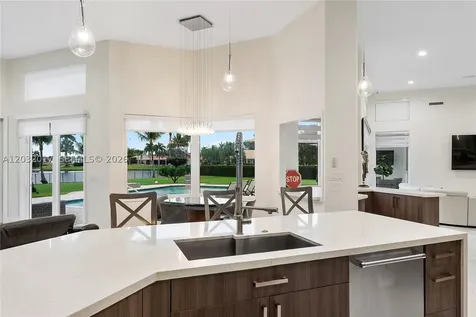 2235 SW 105th Terrace Davie FL 33324