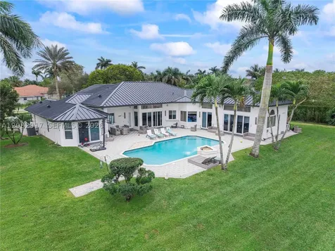 2235 SW 105th Terrace Davie FL 33324