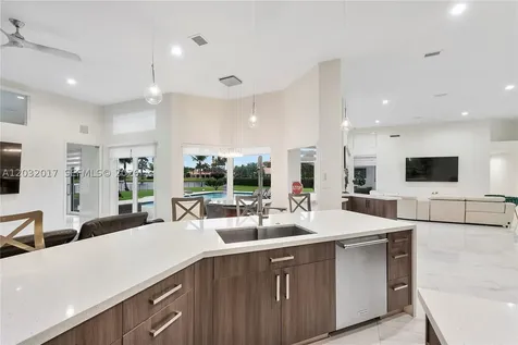 2235 SW 105th Terrace Davie FL 33324