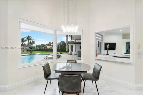 2235 SW 105th Terrace Davie FL 33324