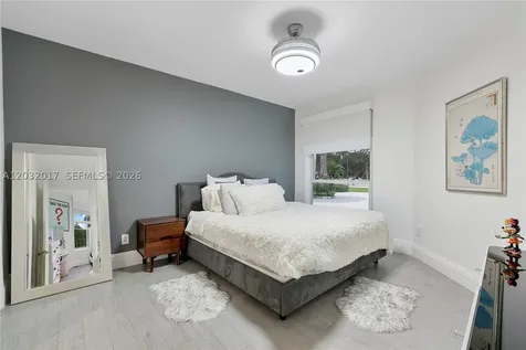 2235 SW 105th Terrace Davie FL 33324