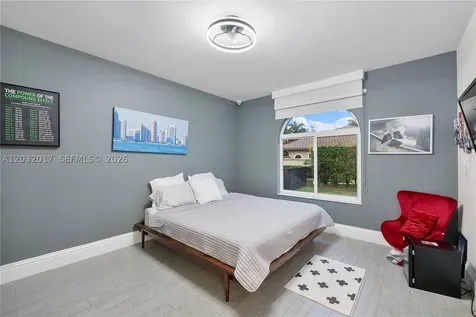 2235 SW 105th Terrace Davie FL 33324