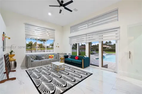 2235 SW 105th Terrace Davie FL 33324