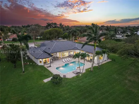 2235 SW 105th Terrace Davie FL 33324