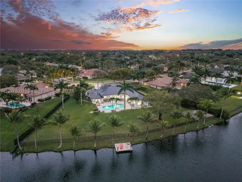 2235 SW 105th Terrace Davie FL 33324