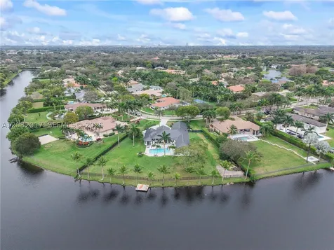 2235 SW 105th Terrace Davie FL 33324