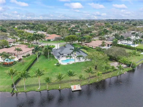 2235 SW 105th Terrace Davie FL 33324