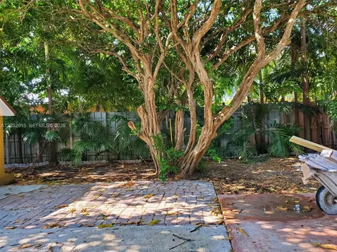 10341 NW 6th Avenue Miami FL 33150