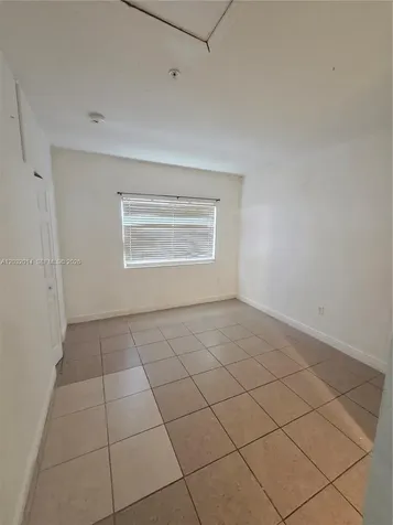 7989 NW 8th Street Miami FL 33126