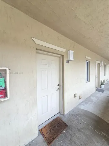 7989 NW 8th Street Miami FL 33126