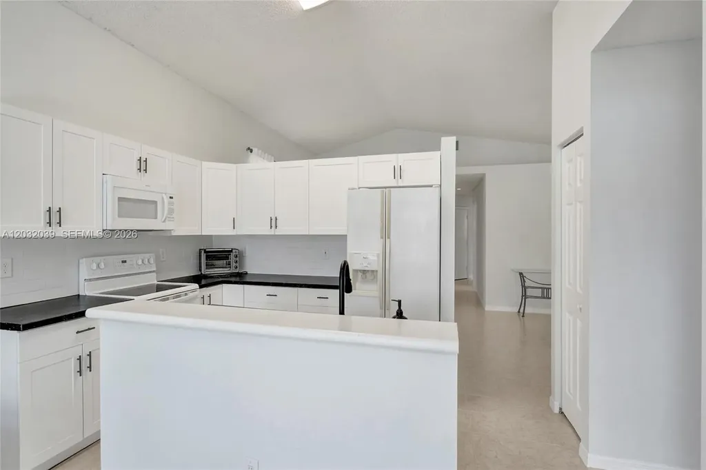 5272 NW 117th Avenue Coral Springs FL 33076