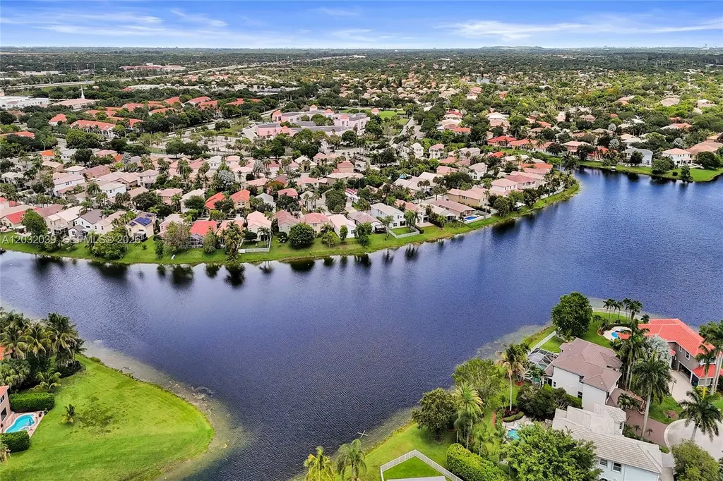5272 NW 117th Avenue Coral Springs FL 33076