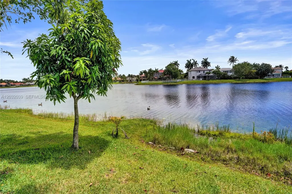5272 NW 117th Avenue Coral Springs FL 33076
