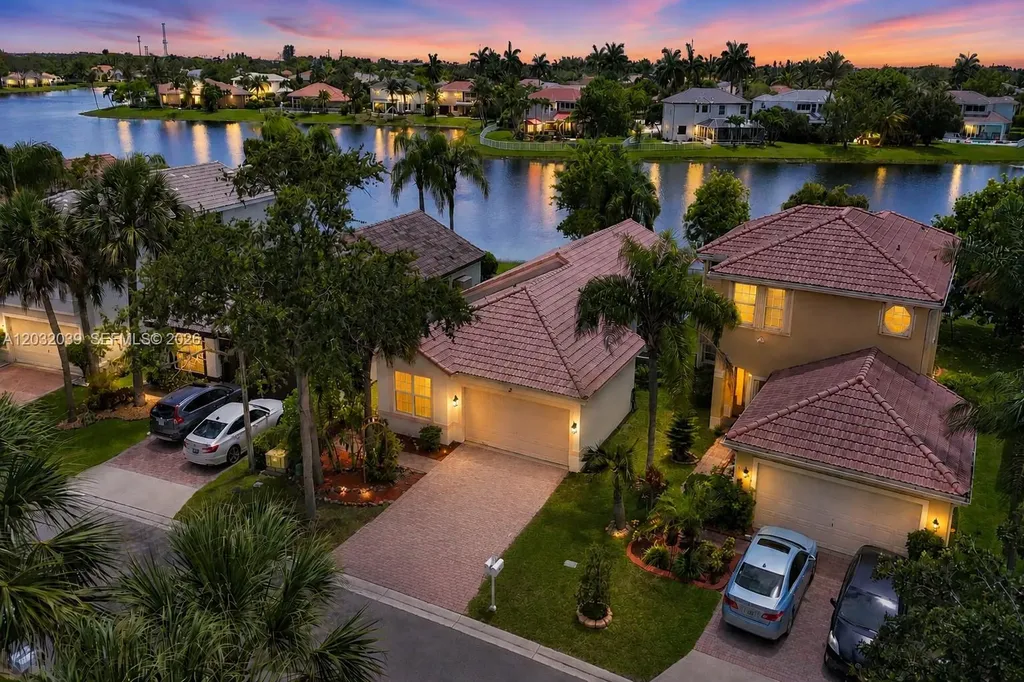 5272 NW 117th Avenue Coral Springs FL 33076
