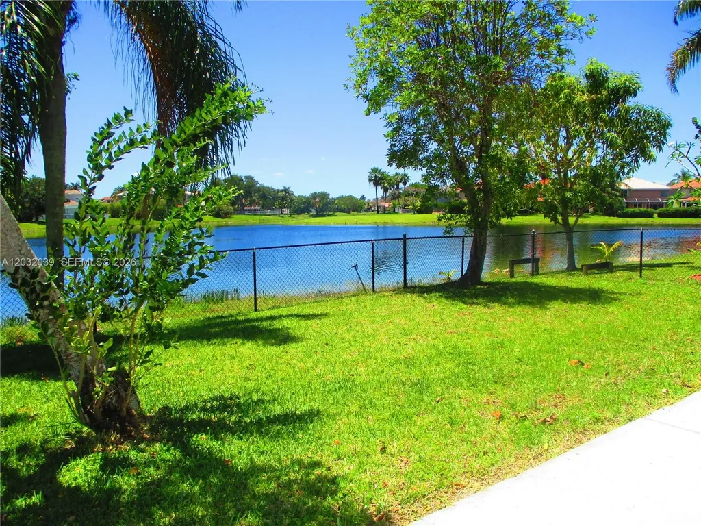 5272 NW 117th Avenue Coral Springs FL 33076