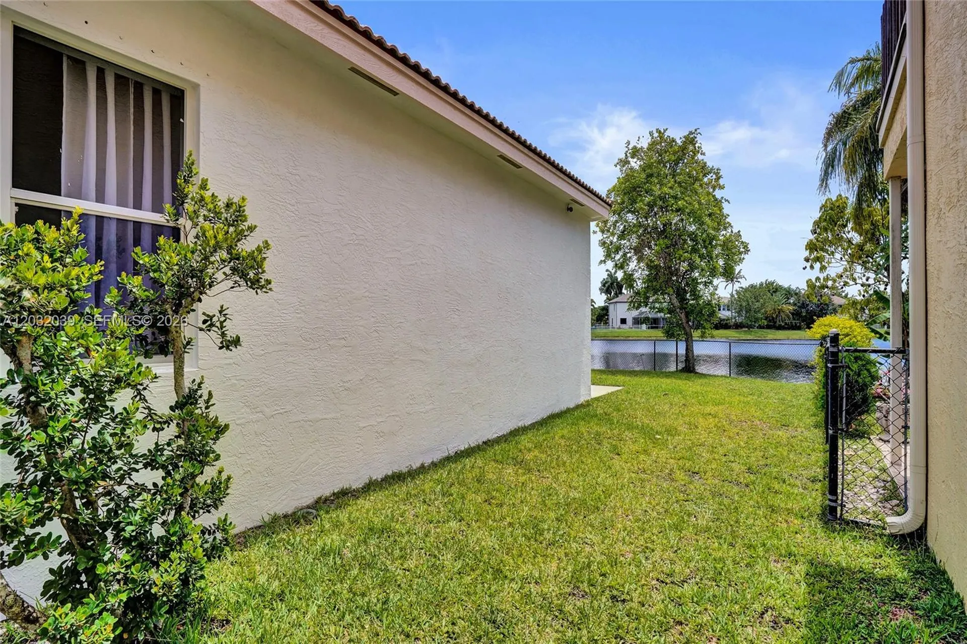 5272 NW 117th Avenue Coral Springs FL 33076