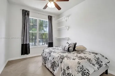 5272 NW 117th Avenue Coral Springs FL 33076
