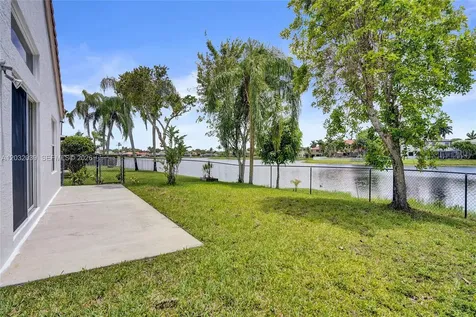 5272 NW 117th Avenue Coral Springs FL 33076