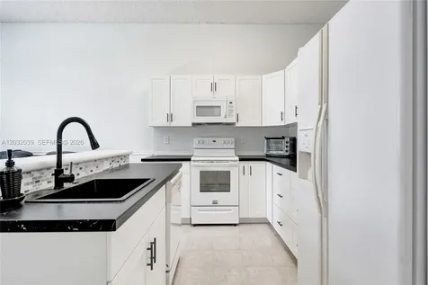 5272 NW 117th Avenue Coral Springs FL 33076