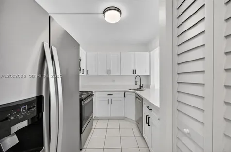 800 SW 104th Court Miami FL 33174