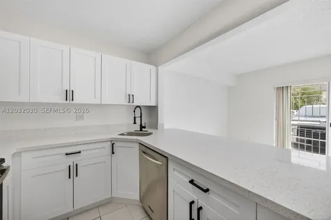 800 SW 104th Court Miami FL 33174
