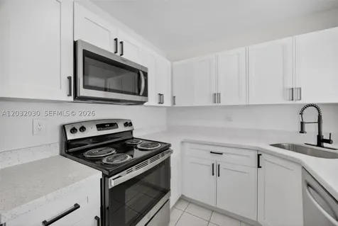 800 SW 104th Court Miami FL 33174