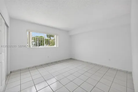 800 SW 104th Court Miami FL 33174