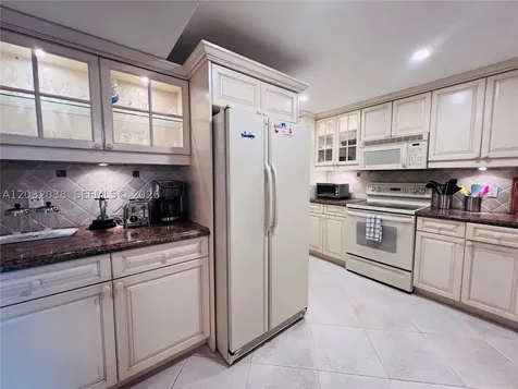 5000 N Ocean Boulevard Lauderdale By The Sea FL 33308