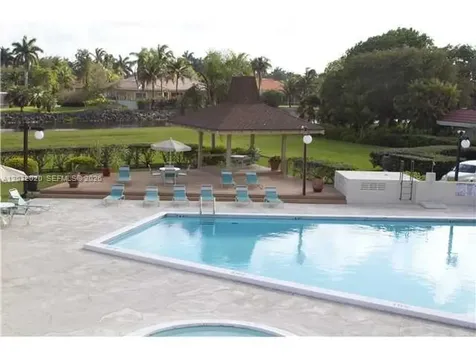 7956 Camino Circle Miami FL 33143