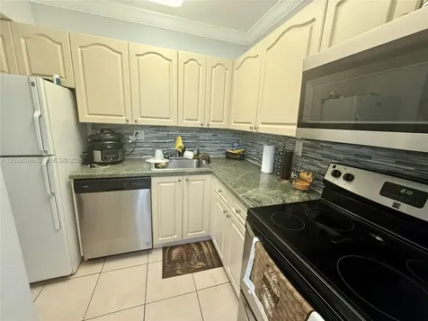 10413 N Kendall Drive Miami FL 33176