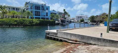 51 W Plaza Del Lago Islamorada FL 33036