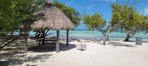51 W Plaza Del Lago Islamorada FL 33036