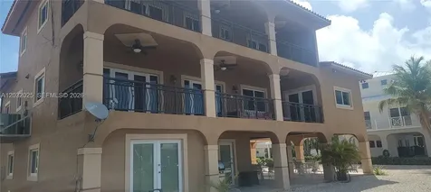 51 W Plaza Del Lago Islamorada FL 33036