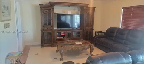 51 W Plaza Del Lago Islamorada FL 33036