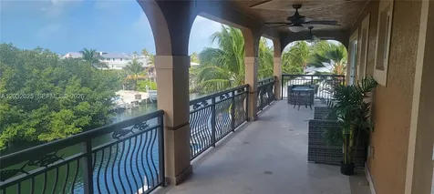 51 W Plaza Del Lago Islamorada FL 33036